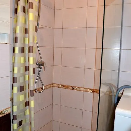 Apartment On Bogdana Gavrilishyna 3 Kiev Exterior photo
